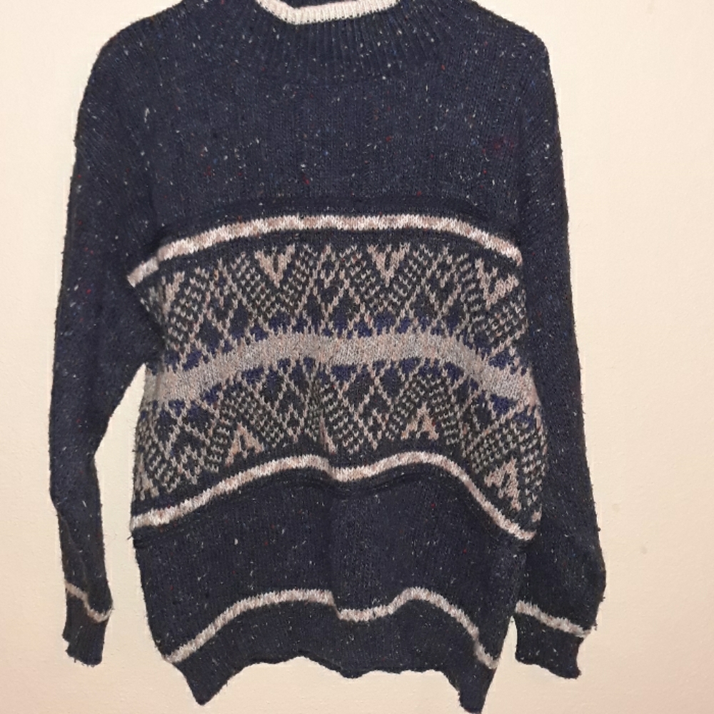 Carriage Court sweater